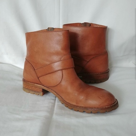 Marc By Marc Jacobs Leather Ankle Booties. Tan/brown. Great used condition. 37.5 - Picture 2 of 11